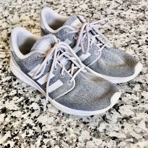 Adidas White and Gray Cloudfoam Tennis Shoes Sz 7